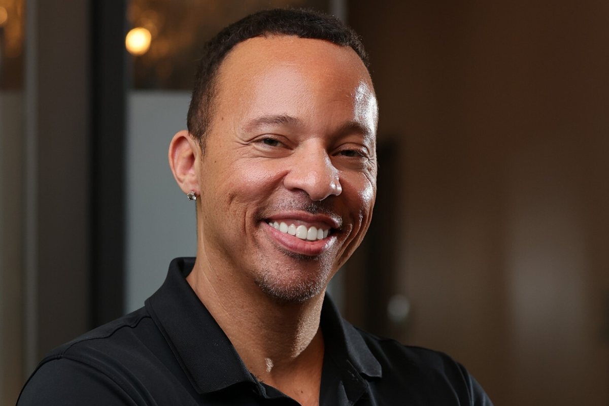 Dr. Brent Lockett, PT, DPT, Cert. DN, Cert. SMT, Diploma in Osteopractic